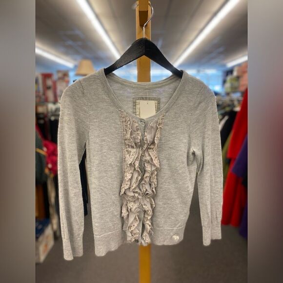 Abercrombie Ladies Med Gray Bolero w/ Ruffles - Picture 1 of 3